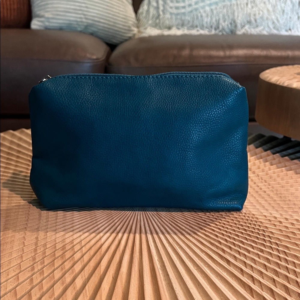 Street Level Teal Clutch